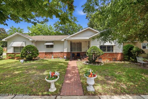 2016 19th Ave, Gulfport, MS, 39501-3032 | Card Image