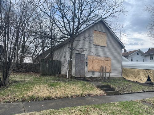 501 E Mulberry St, Bloomington, IL, 61701-3250 | Card Image