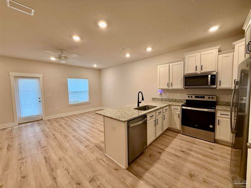 1471 Iroquois Ct, Pensacola, FL, 32534-5379 | Card Image