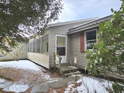5272 Spear St, Shelburne, VT, 05482-6400 | Card Image