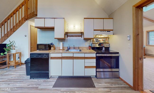 Kitchen | Image 10