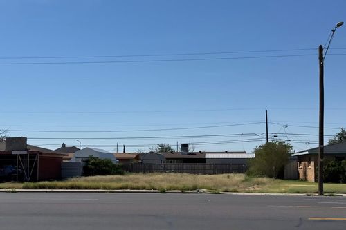 1608 E 42nd St, Odessa, TX, 79762-5734 | Card Image