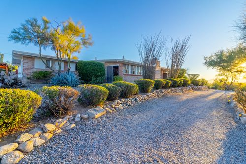 700 E Calle De Cibola, Tucson, AZ, 85718-1902 | Card Image