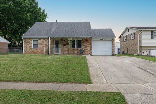 1689 Sioux Drive, Xenia, OH, 45385 | Card Image