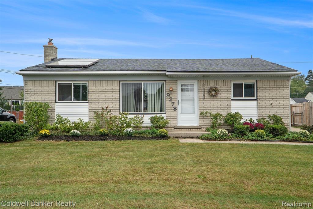 Knolson St, Livonia, MI 48150