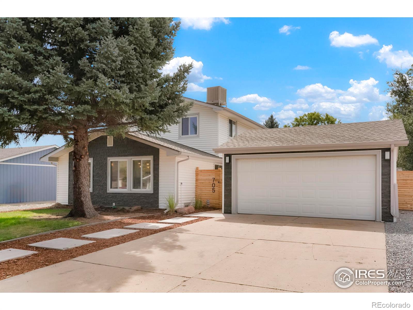 Independence Dr, Longmont, CO 80504