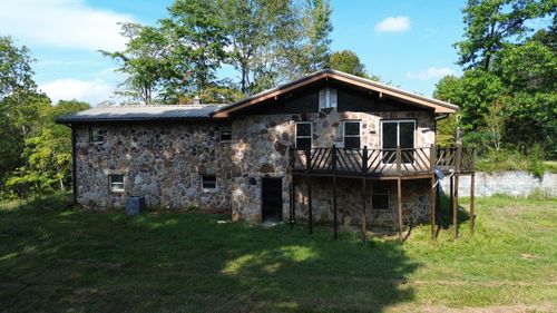 665 Frank Atkins Rd, Thorn Hill, TN, 37881-6025 | Card Image