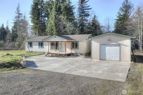 38 Central Ln, Aberdeen, WA, 98520-6928 | Card Image