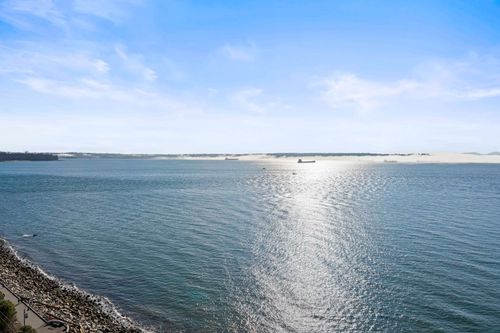 11-2250 Bellevue Ave, West Vancouver, BC, V7V1C6 | Card Image