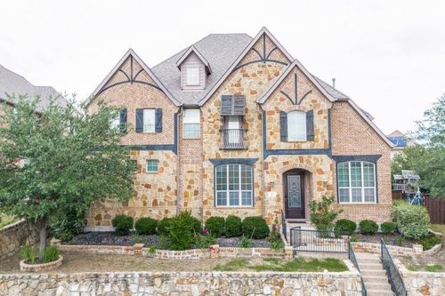 111 San Bernard Dr, Irving, TX, 75039-3347 | Card Image