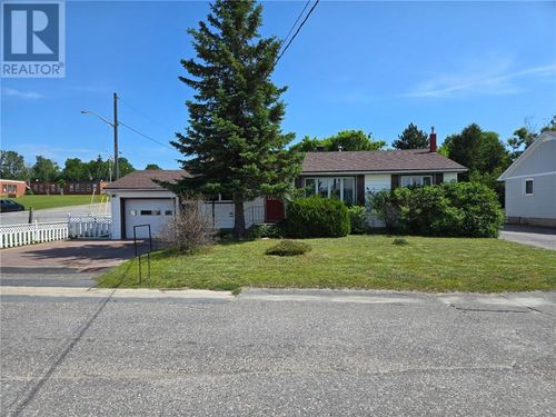 2 Oakwood Ave, Capreol, ON, P0M1H0 | Card Image