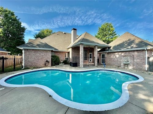 4619 W Knoll View Way, Rogers, AR, 72758-8115 | Card Image