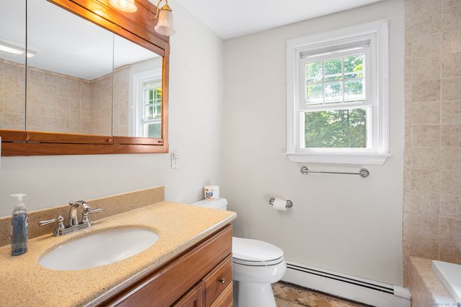 97 Wildwood Cir, House other with 4 bedrooms, 3 bathrooms and null parking in Durham CT | Image 20