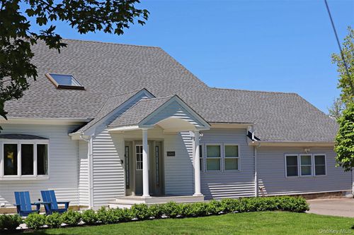 56861 Private Rd, Southold, NY, 11971 | Card Image