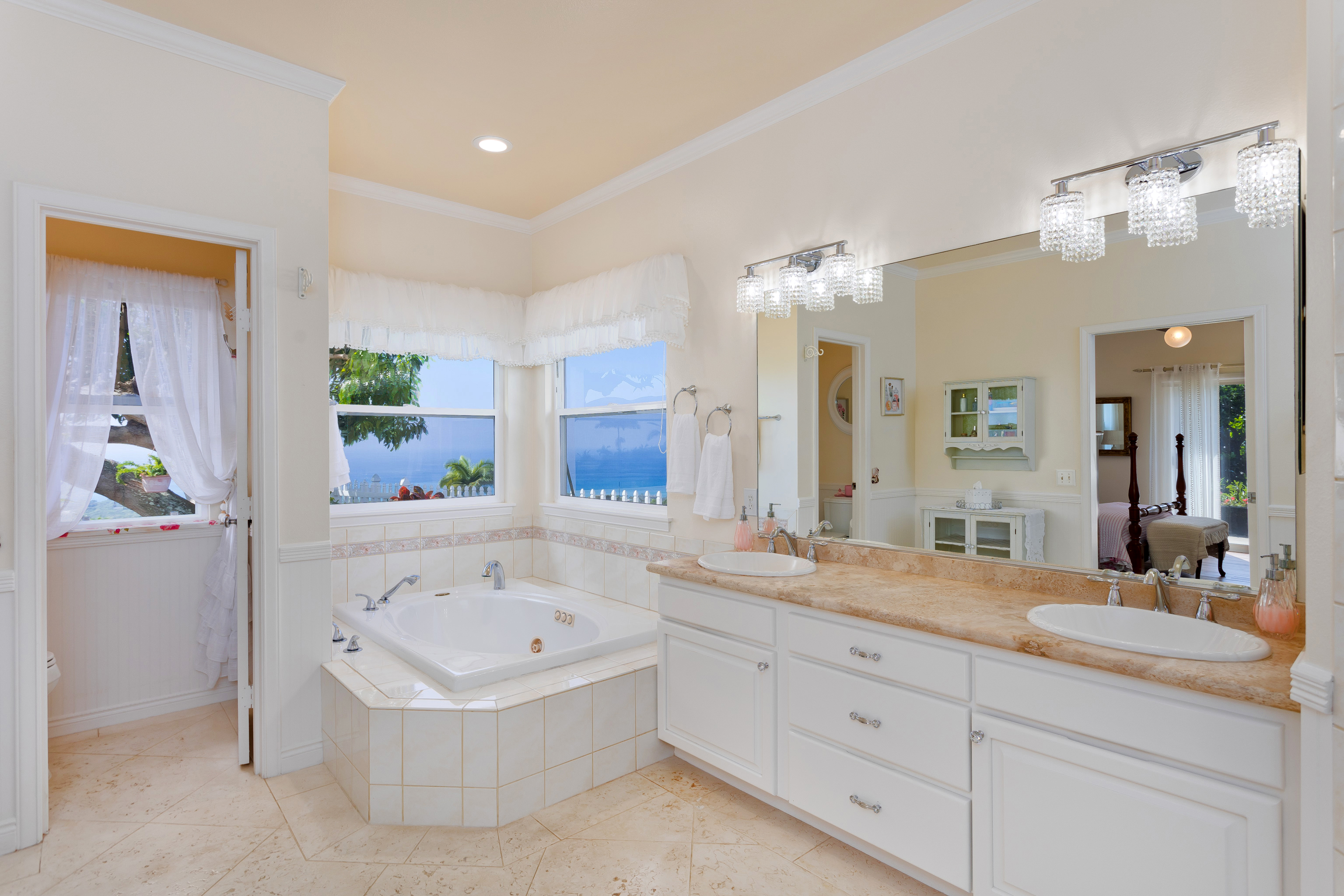 Residential in Kailua Kona 4