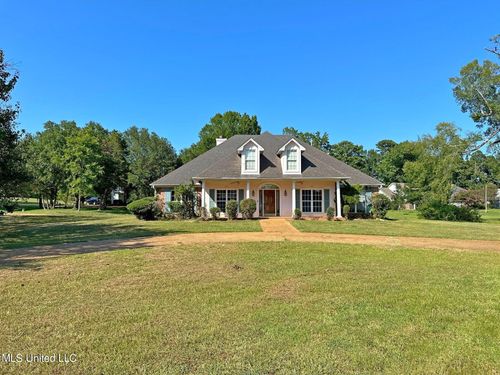 802 Oak Trail, Canton, MS, 39046 | Card Image