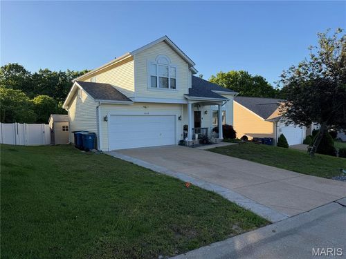 3089 Valley Oaks Dr, Imperial, MO, 63052-4365 | Card Image