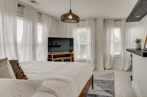 a-902 Shelby Ave, Nashville, TN, 37206-3742 | Card Image