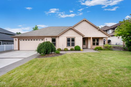 3571 Sw 36th Pl, Redmond, OR, 97756-0266 | Card Image