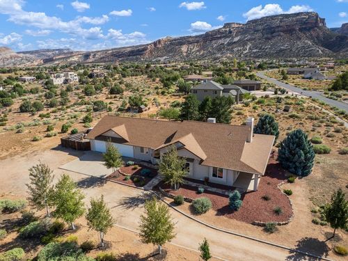 320 E Dakota Dr, Grand Junction, CO, 81507-2586 | Card Image