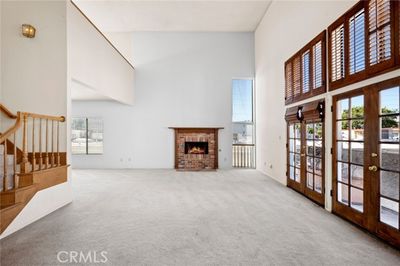 303 - Mayfield Avenue, House other with 2 bedrooms, 3 bathrooms and 2 parking in Los Angeles CA | Image 1