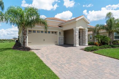 8990 Ace Loop, House other with 3 bedrooms, 2 bathrooms and null parking in Champions Gate FL | Image 3