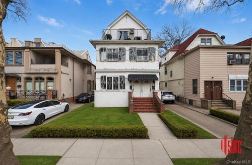 1049 E 12th St, Brooklyn, NY, 11230-4111 | Card Image