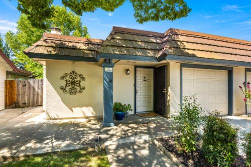 2352 Bridlewood Drive, Rancho Cordova, CA, 95670 | Card Image
