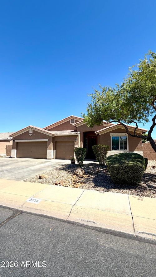 7576 W Betty Elyse Ln, Peoria, AZ, 85382-4815 | Card Image