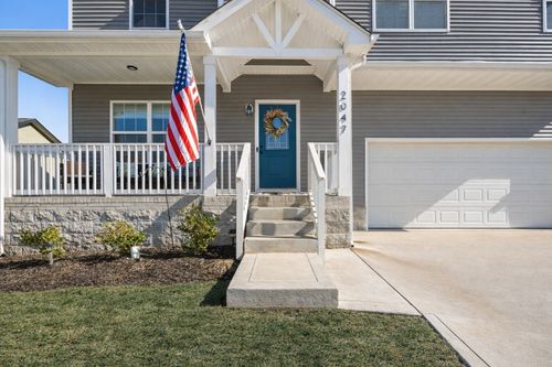 2047 Ireland Way, Clarksville, TN, 37042-8952 | Card Image