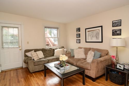 2-546 E 8th St, Boston, MA, 02127-4133 | Card Image