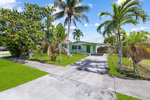 160 Ne 60th St, Oakland Park, FL, 33334-1853 | Card Image