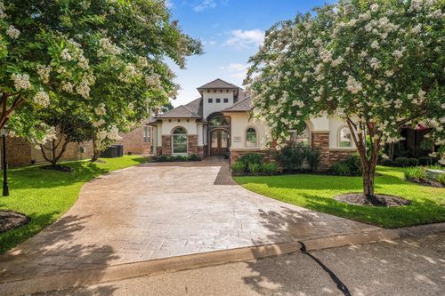 174 Creekwood Dr, Montgomery, TX, 77356 | Card Image