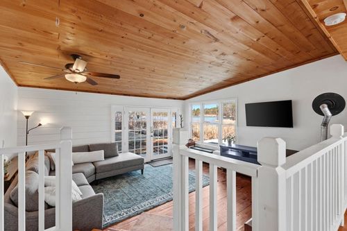 120 Pond St, Newton, NH, 03858-3412 | Card Image