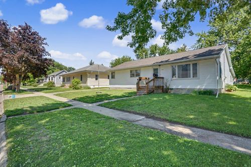 714 6th St Ne, Independence, IA, 50644 | Card Image