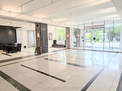 7165 Yonge St, Thornhill, ON, L3T0C9 | Card Image