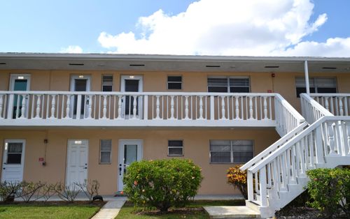 204-2222 Ne 1st Way, Boynton Beach, FL, 33435-2920 | Card Image