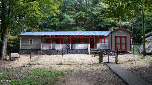 7490 Highway 19 E, Roan Mountain, TN, 37687-3353 | Card Image