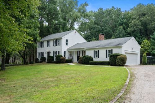 109 Scott Rd, Cumberland, RI, 02864-2812 | Card Image
