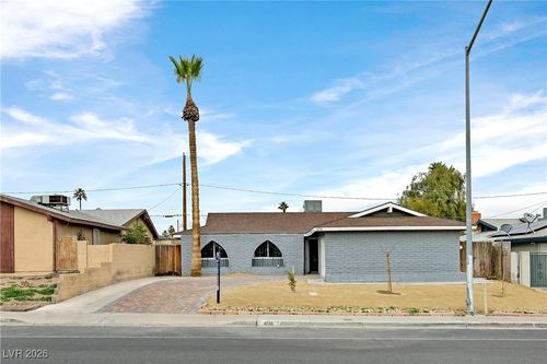 4516 E Flamingo Rd, Las Vegas, NV, 89121-4750 | Card Image