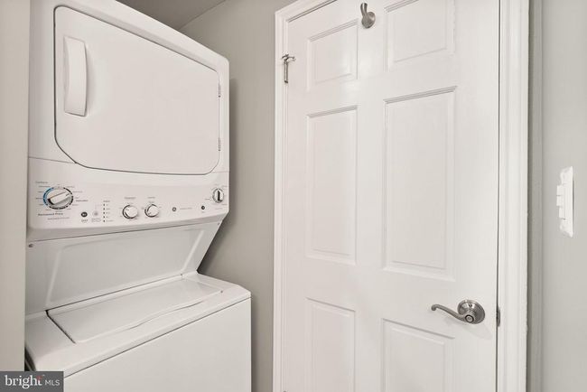 APT-1103 - 12160 Penderview Ter, Condo with 2 bedrooms, 1 bathrooms and null parking in FAIRFAX VA | Image 27