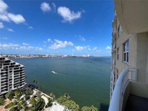 2009-770 Claughton Island Dr, Miami, FL, 33131-2633 | Card Image