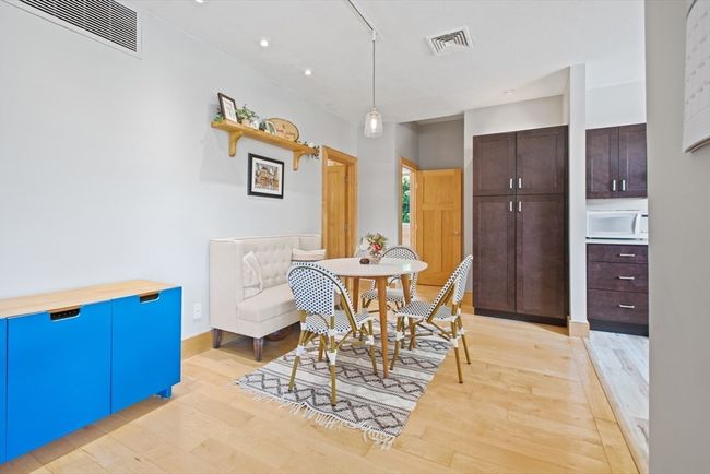 APT-6 - 10 Ingalls Ct, Condo with 2 bedrooms, 1 bathrooms and 2 parking in Melrose MA | Image 11