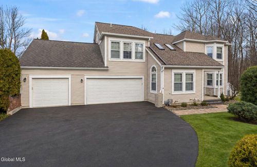 145 Killarney Dr, Niskayuna, NY, 12309-1461 | Card Image