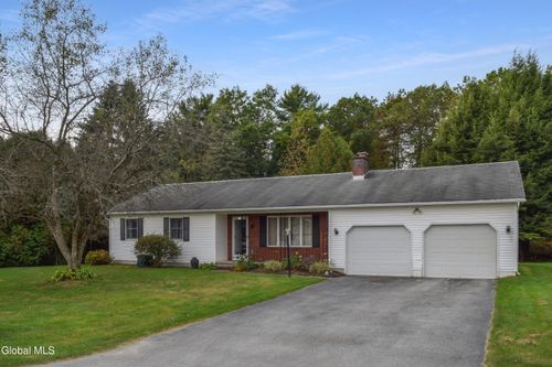 41 Hidden Hills Dr, Queensbury, NY, 12804-2147 | Card Image