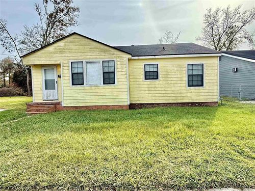 2728 12th St, Lake Charles, LA, 70615-6712 | Card Image