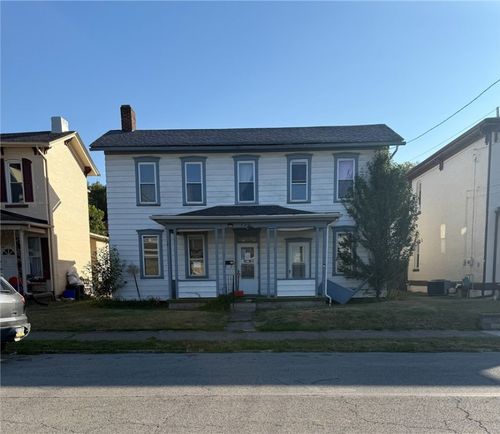 729 10th Ave, New Brighton, PA, 15066-1526 | Card Image