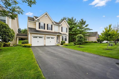 107 Stony Brook Rd, Fishkill, NY, 12524-2985 | Card Image