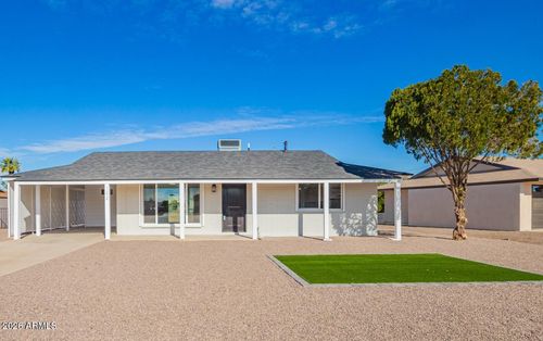 11016 W Sun City Blvd, Sun City, AZ, 85351-3745 | Card Image