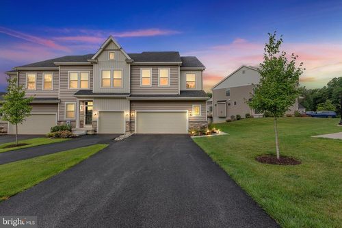 250 Kestrel Ct, KENNETT SQUARE, PA, 19348-2208 | Card Image